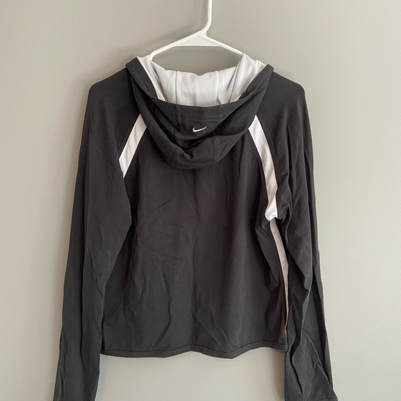 Nike Dri-fit Black & White Jacket - Picture 2 of 2